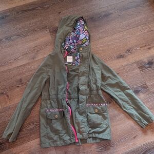 Cargo jacket. Floral hood